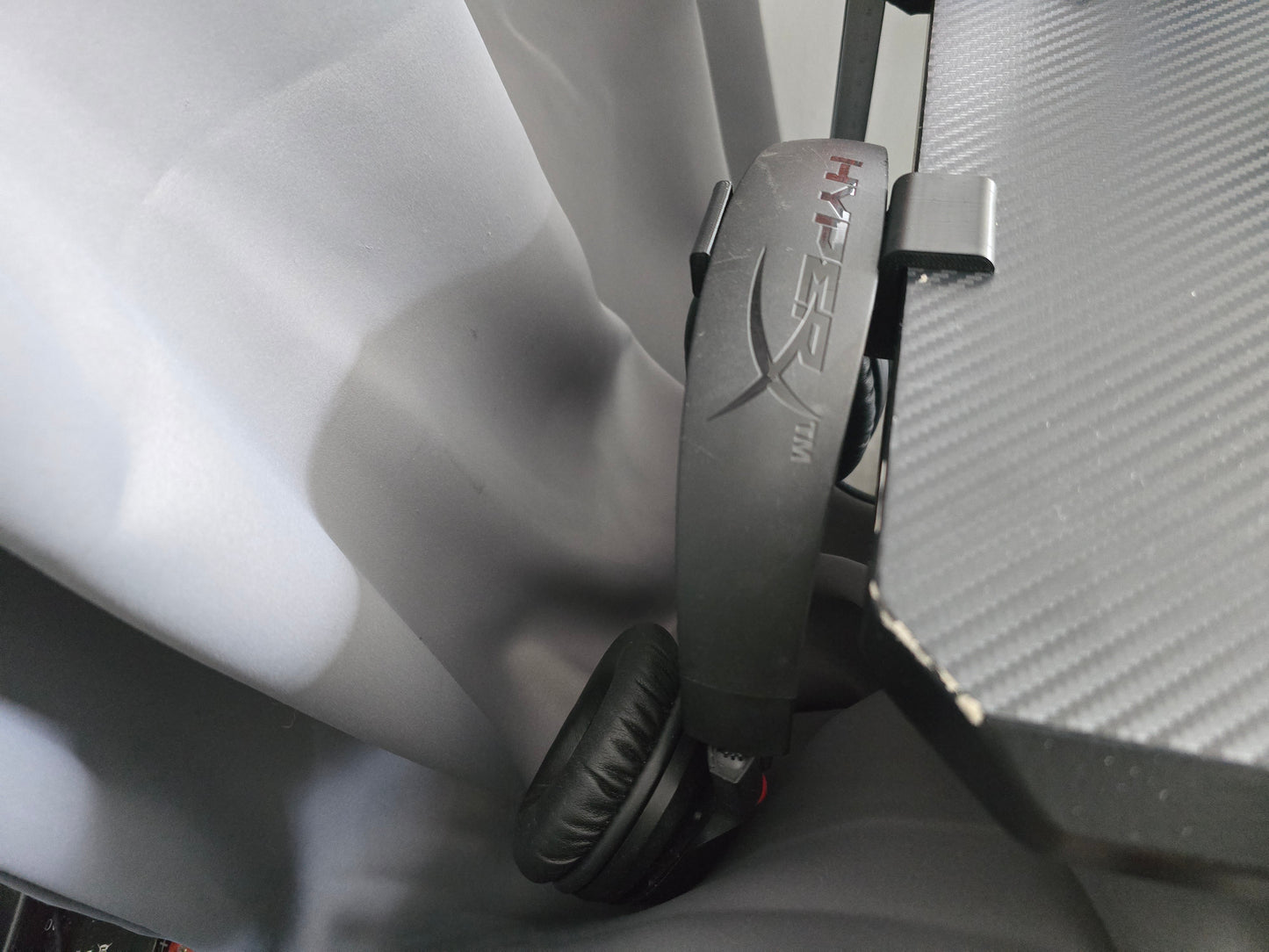 3D-printad Headsetkrok ABS – Press-fit för skrivbord 18, 22 eller 25 mm